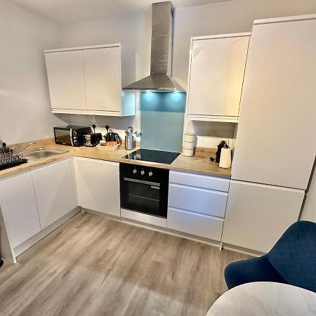 Serenity Retreat - Tranquil Apartment Close To Beach Bornemouth Extérieur photo